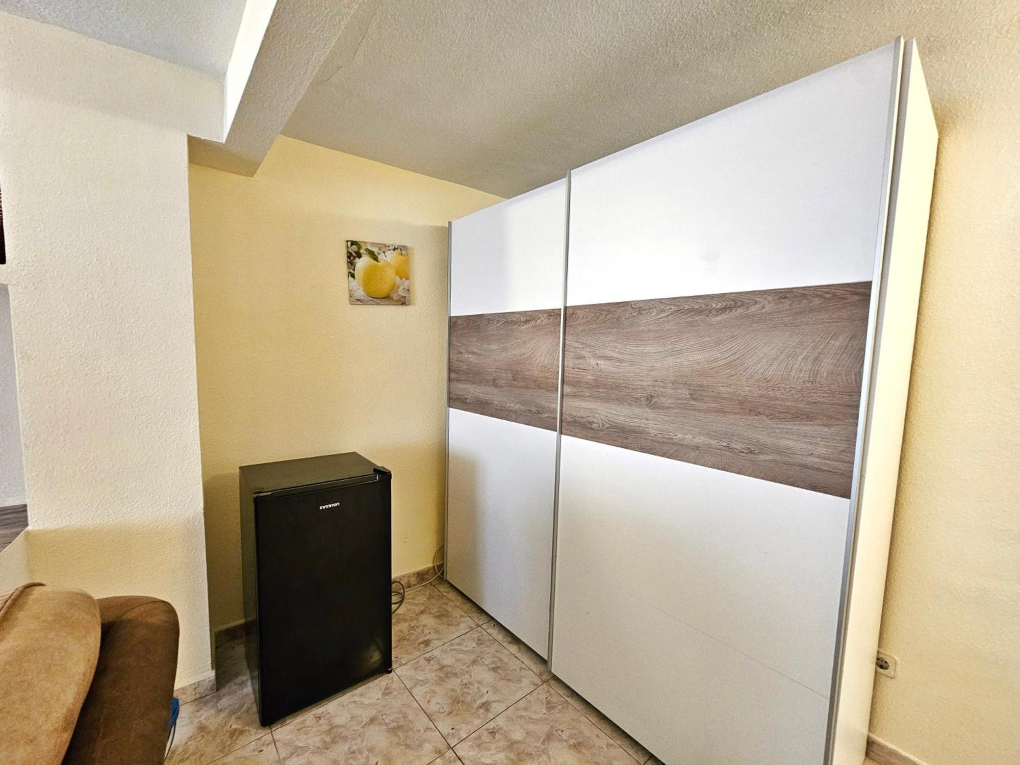 Hostal Mainz Piedralaves Exteriör bild